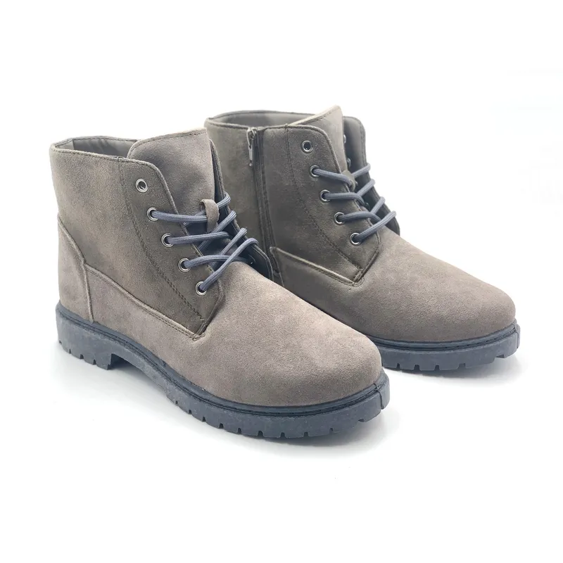 Mens Suede leather lace-up boots with injection lugged sole