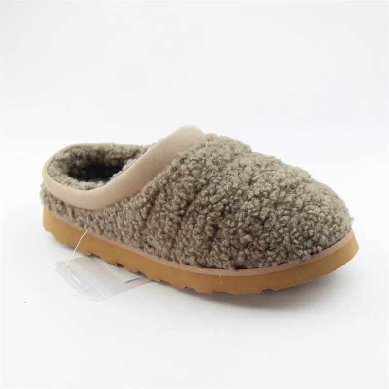 Womens curly sherpa clog slippers with suede collar