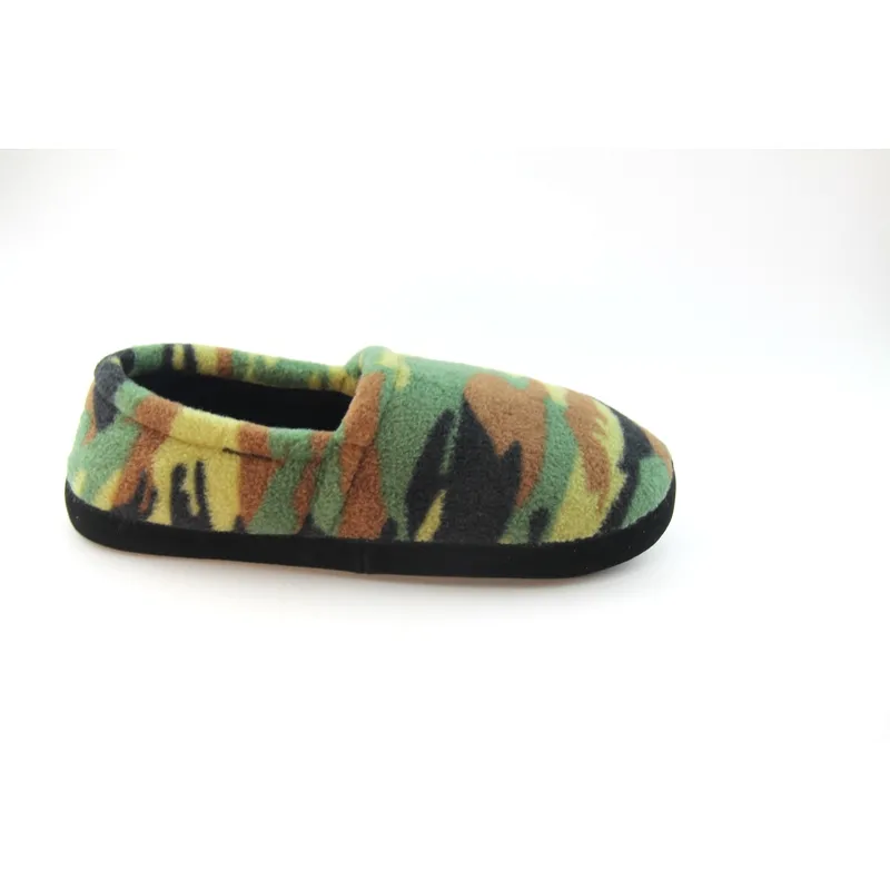 Men's camo fleece slipper with back closure