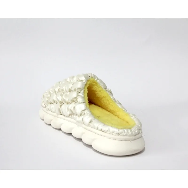 Factory wholesale Winter warm House slippers warterproof  slip on indoor shoes