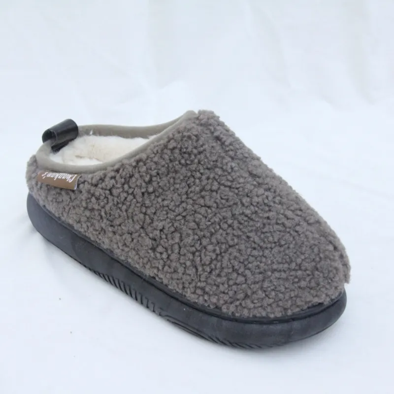 Factory wholesale Winter warm House slippers cozy slip on indoor shoes