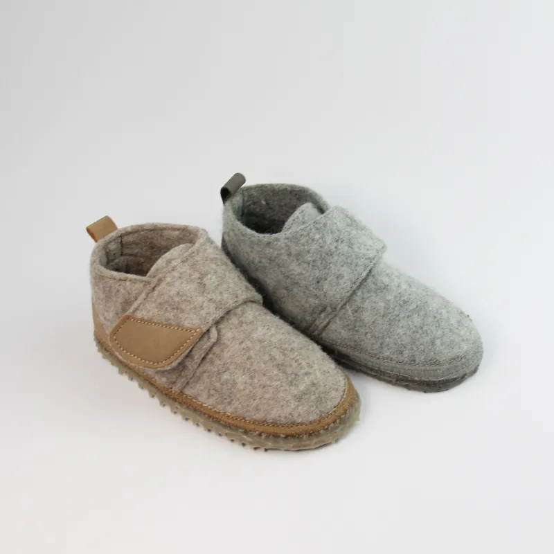 Kid’s Felt booties slippers light weight shoes